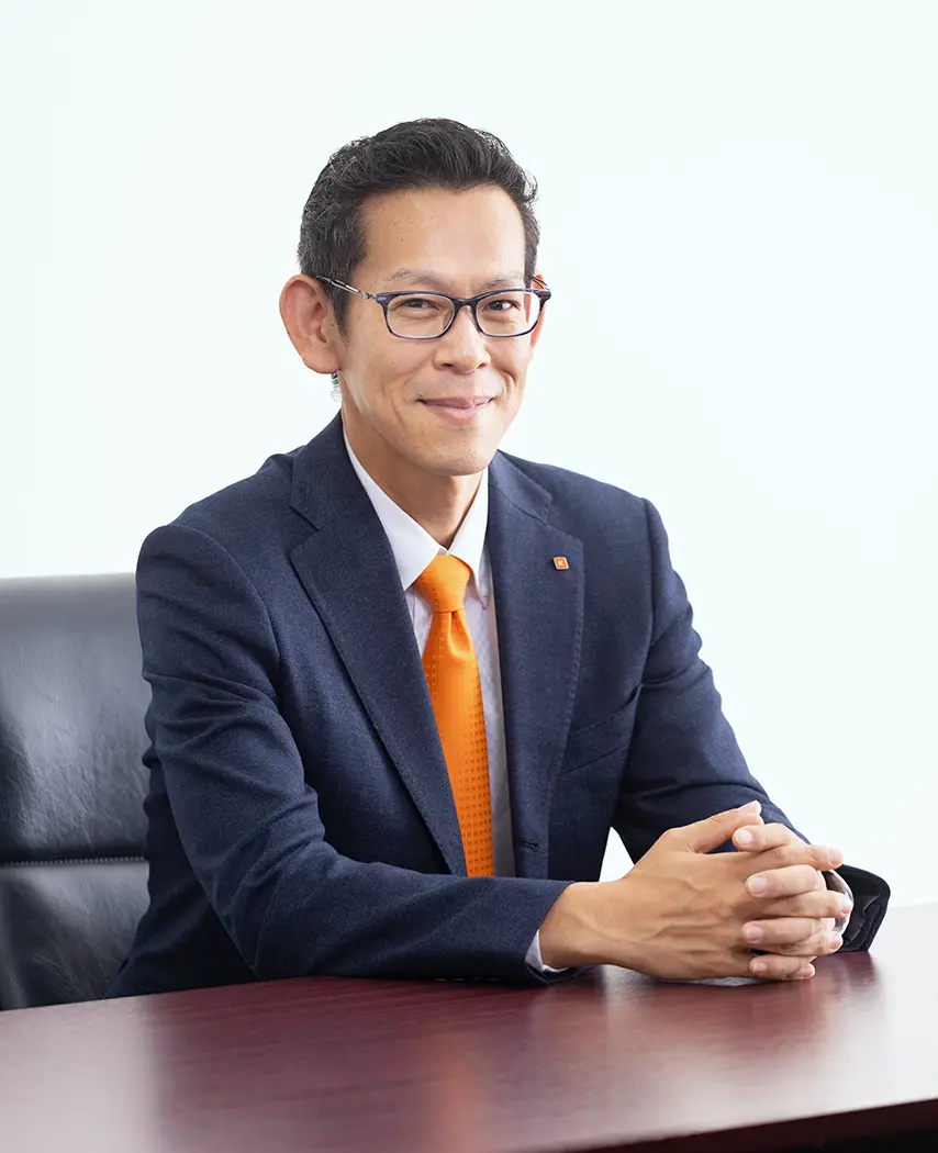 代表取締役社長　前澤 酉匡